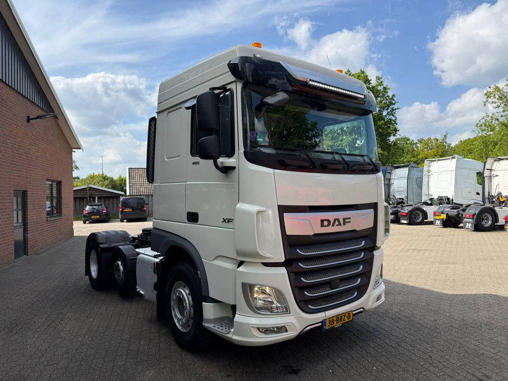 DAF XF 480 8X! 6X2 FTP Space Cab Midlift Standairco Alcoa NL Truck
