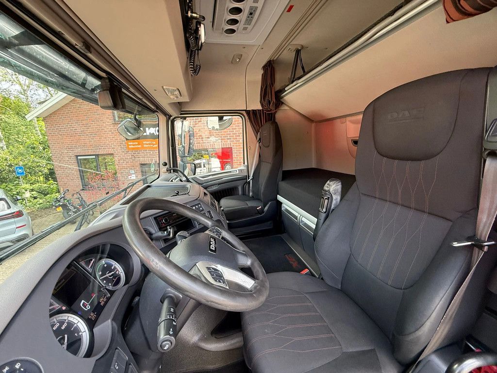 DAF XF 480 8X! 6X2 FTP Space Cab Midlift Standairco Alcoa NL Truck
