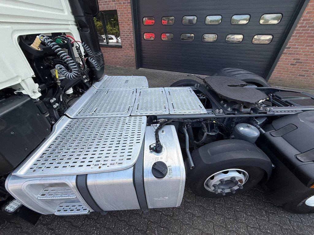DAF XF 480 8X! 6X2 FTP Space Cab Midlift Standairco Alcoa NL Truck
