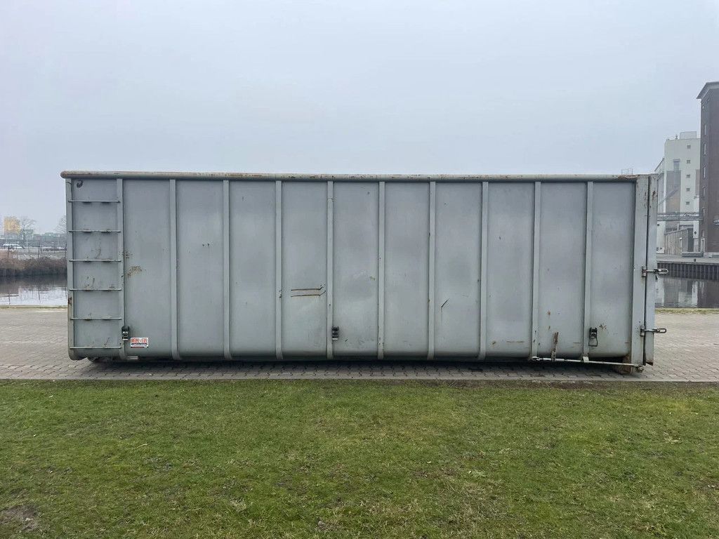 All-in 40m3 vloeistofdichte containers