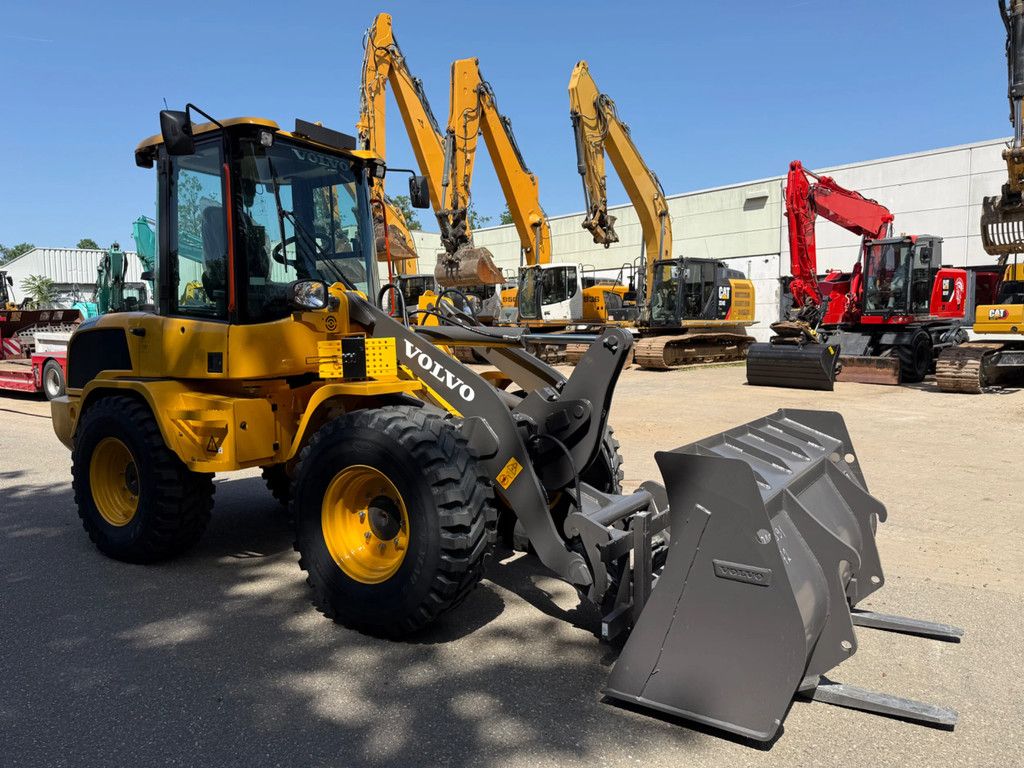 Volvo L30HS 35Km/h