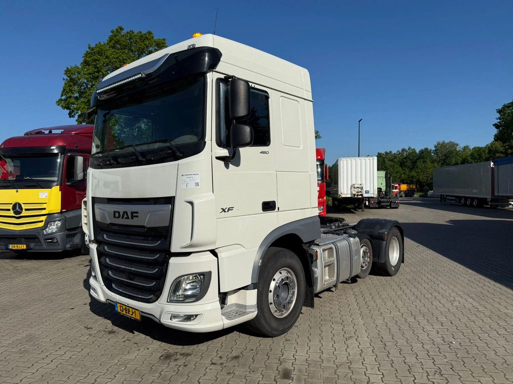 DAF XF 480 8X! 6X2 FTP Space Cab Midlift Standairco Alcoa NL Truck