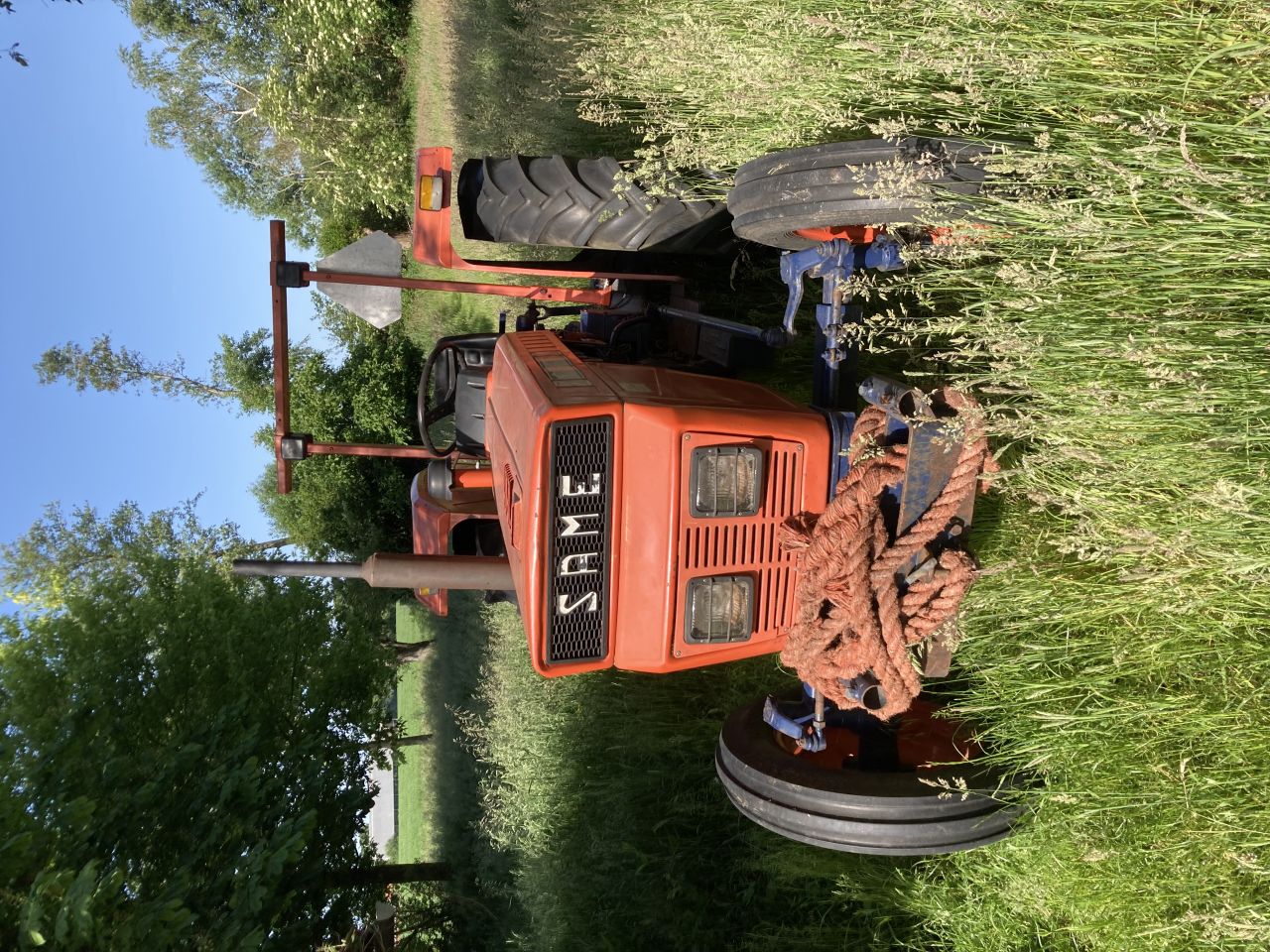 Goedwerkende Same Minitauro 60 met grondbak en kenteken