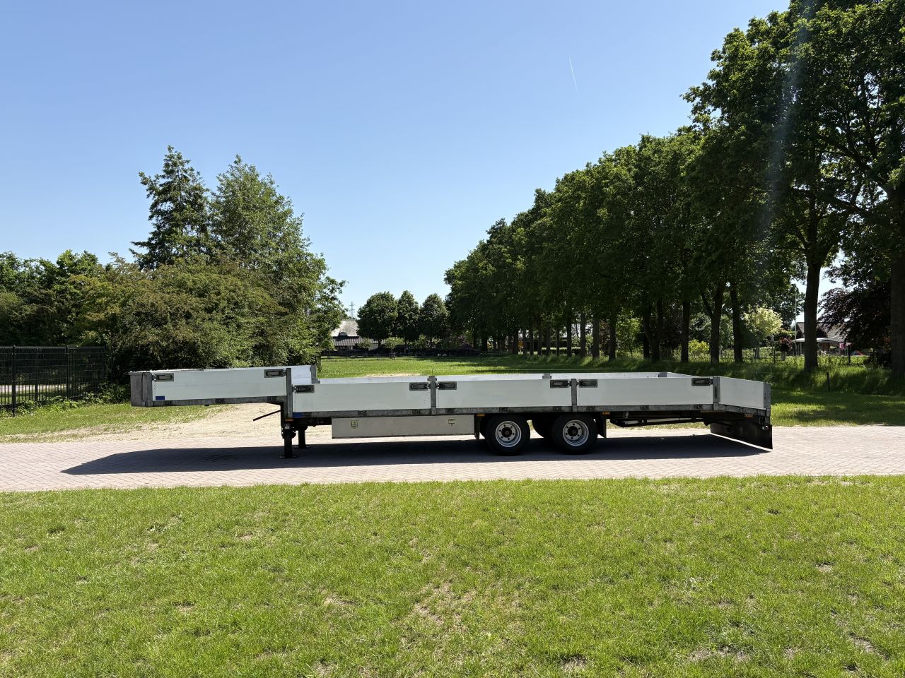 Be oplegger 9 TON semi dieplader MET LUIKEN VAN DEN OEVER