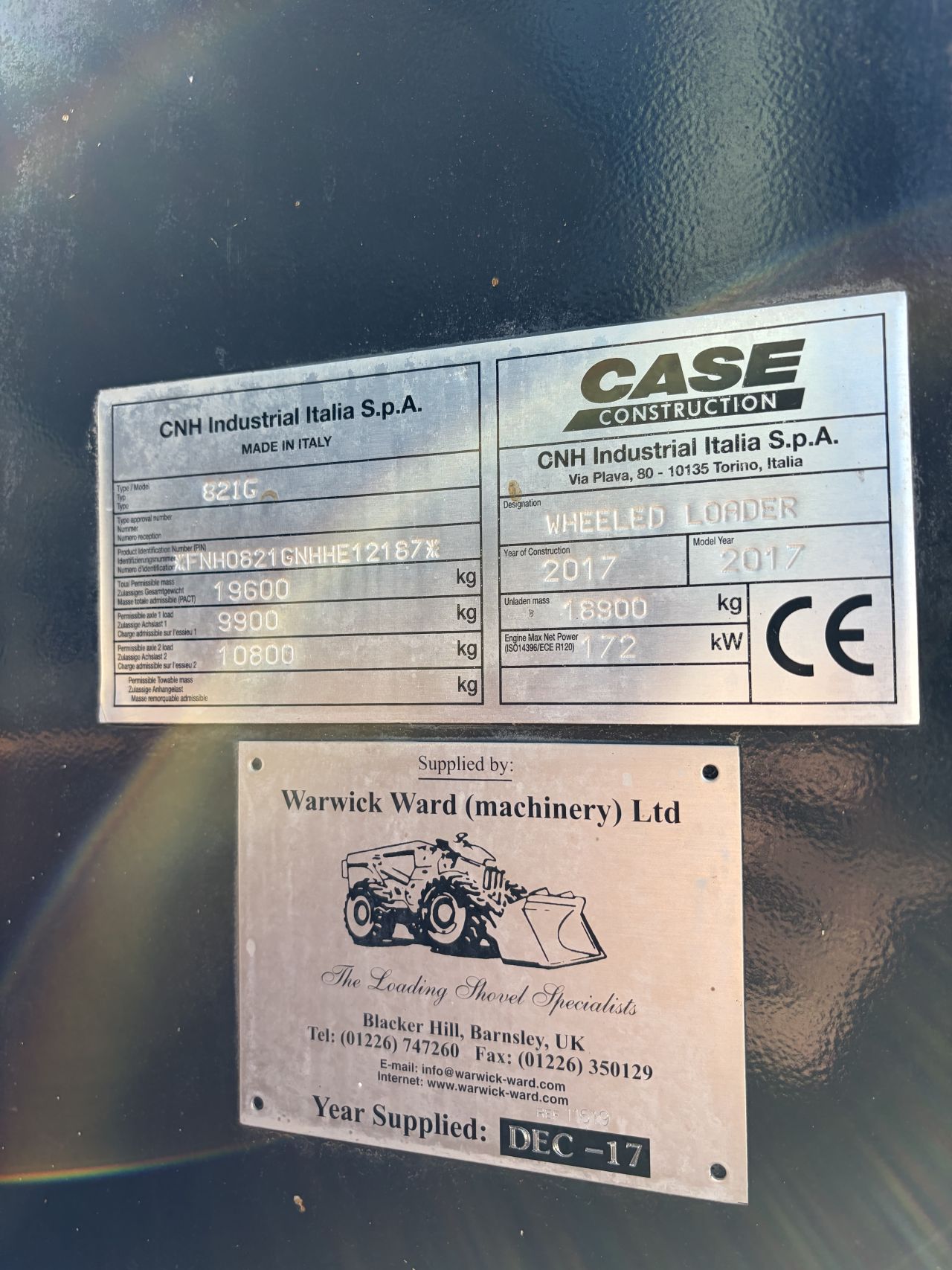 Case 821 g