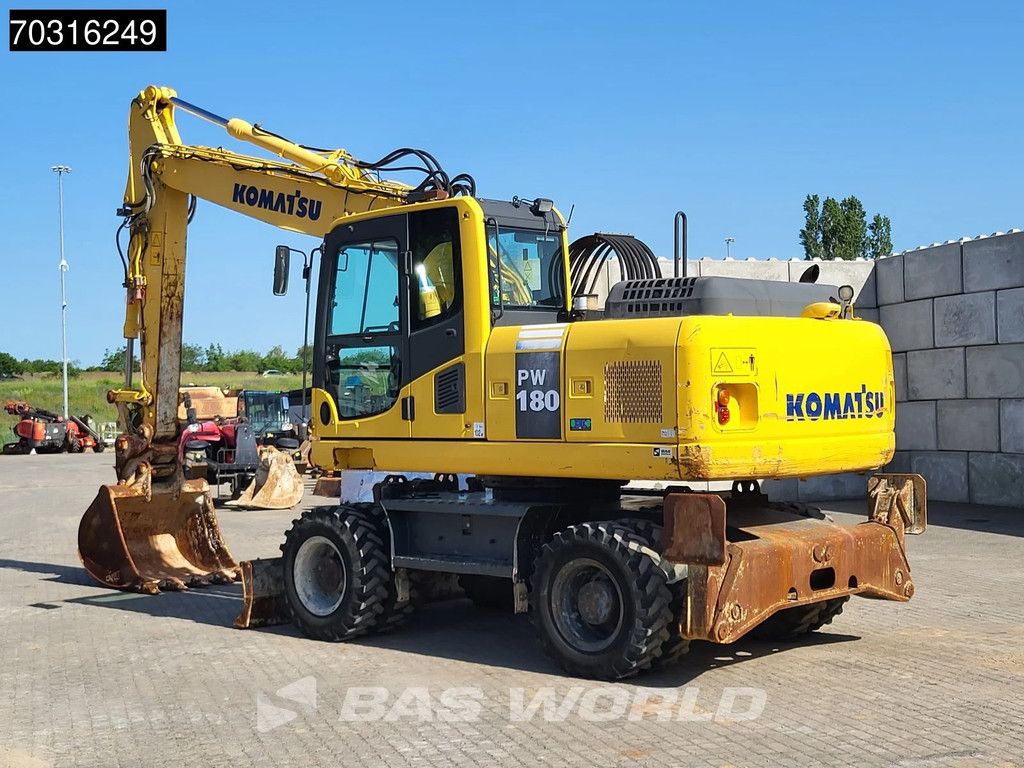 Komatsu PW180 -7E0 OUTRIGGERS + BLADE