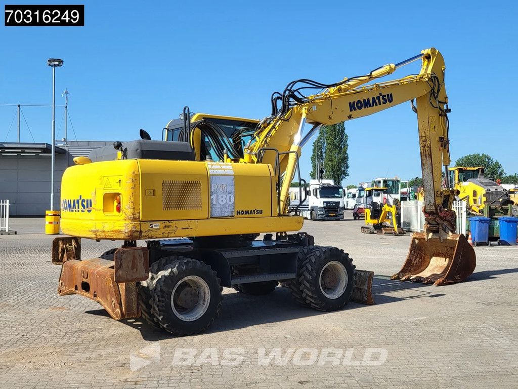 Komatsu PW180 -7E0 OUTRIGGERS + BLADE