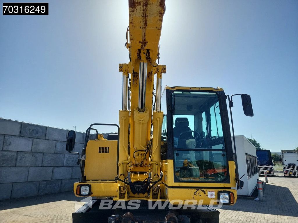 Komatsu PW180 -7E0 OUTRIGGERS + BLADE