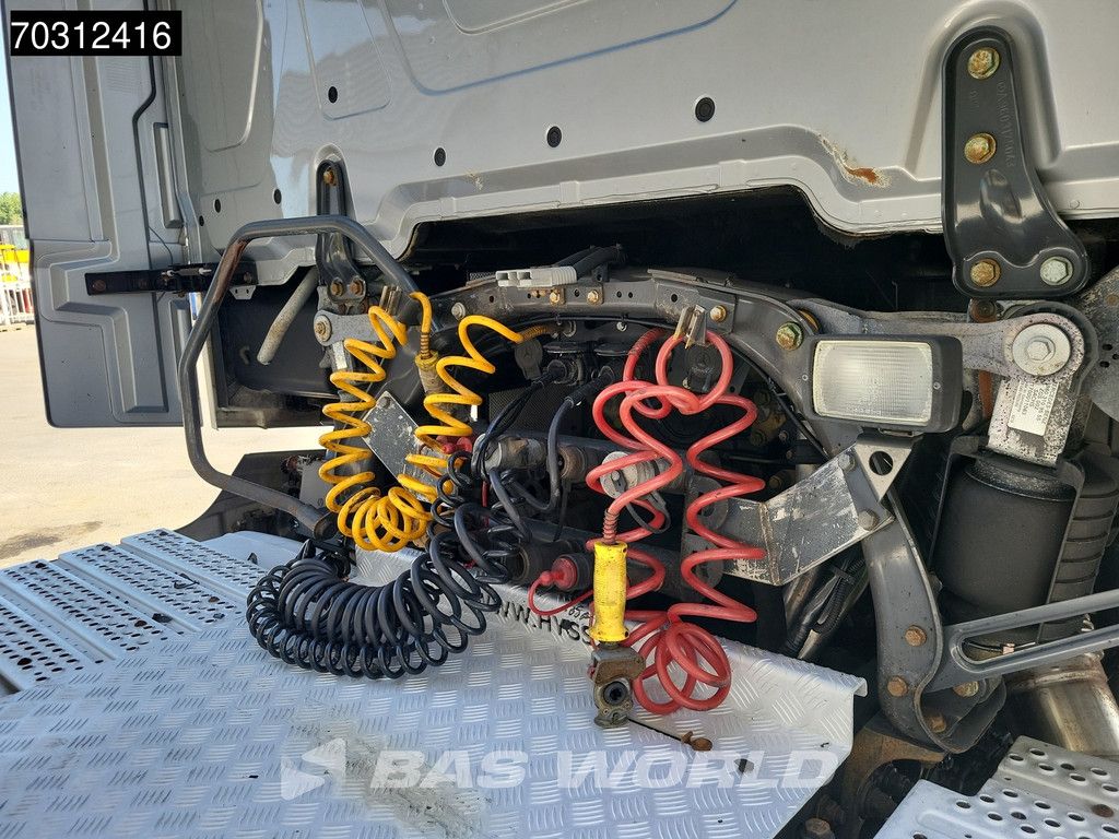 Mercedes Actros 1963 4X2 Gigaspace Retarder Hydraulic Alcoa's Full-Air Xenon Navi ACC Leder