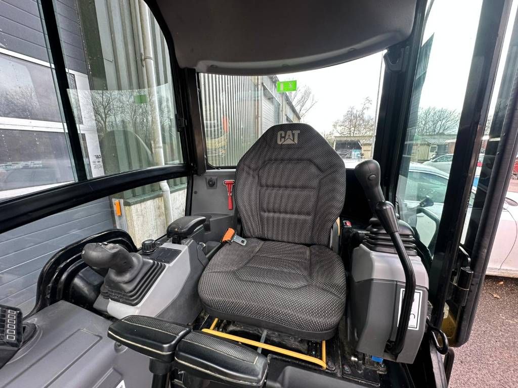 CAT 301.8