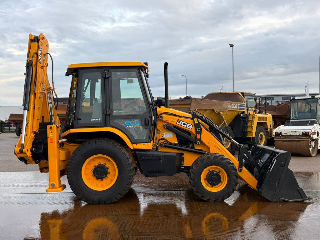 JCB 3DX 4x4 Telescopic boom, 6-1 bucket, AC Cabin Hammerlines