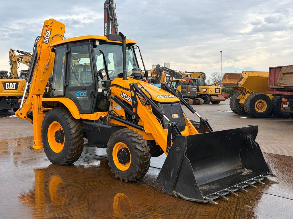 JCB 3DX 4x4 Telescopic boom, 6-1 bucket, AC Cabin Hammerlines