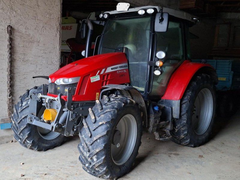 Massey Ferguson 5711 SL