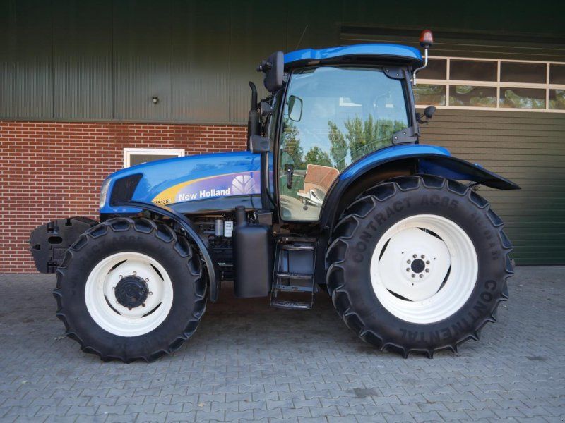 New Holland TSA 135