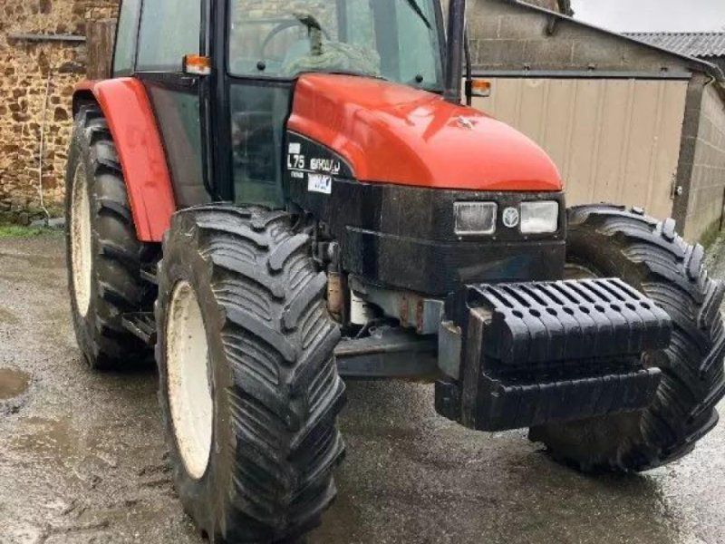 New Holland l75