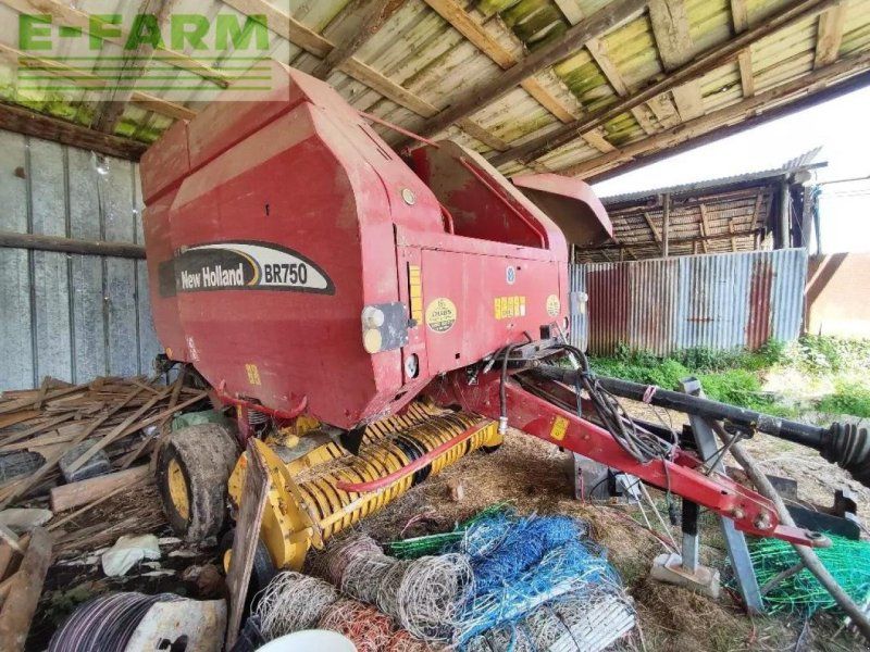 New Holland br 750
