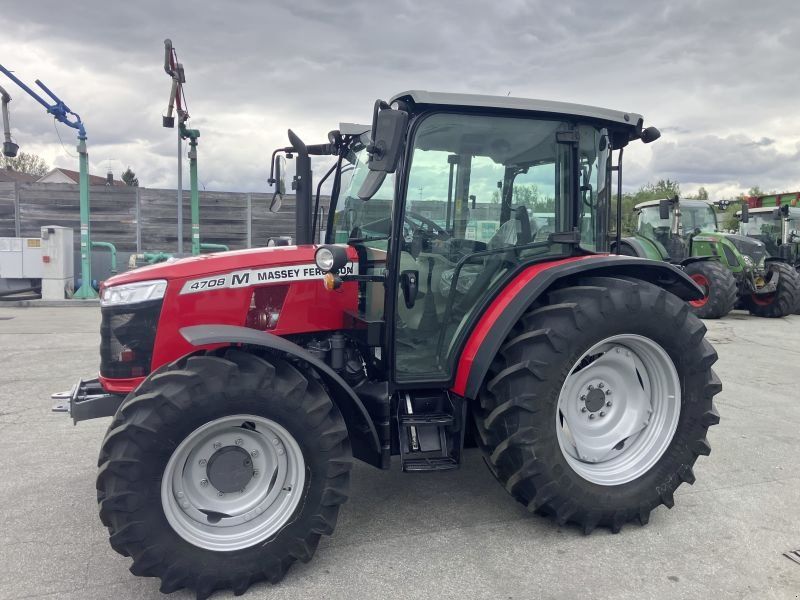 Massey Ferguson 4708 M ESSENTIAL