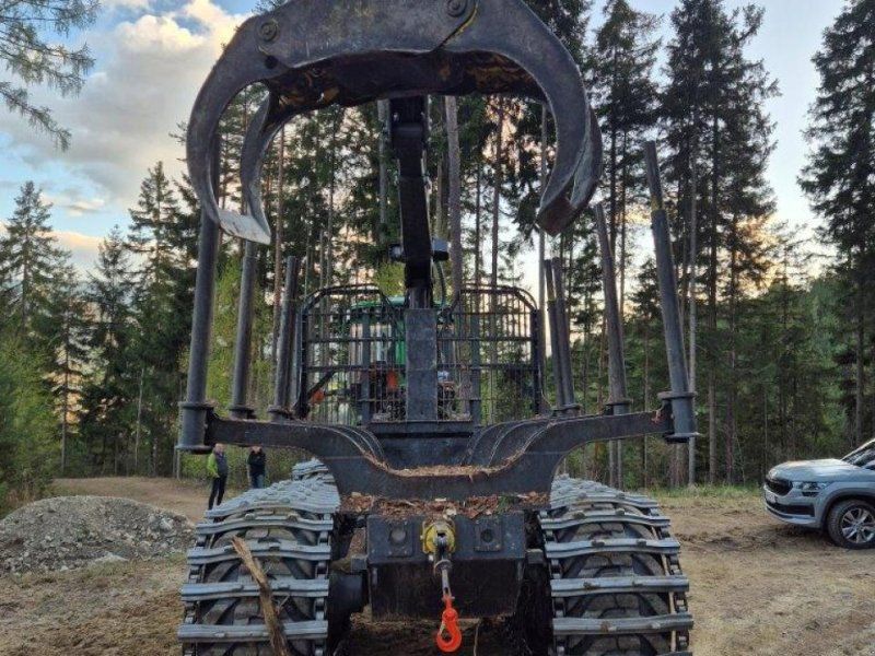 John Deere 1110 G mit Traktionswinde