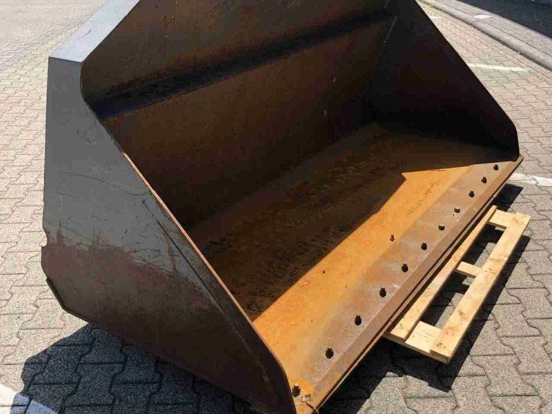 Kramer Schaufel 2400mm mit Wendemesser