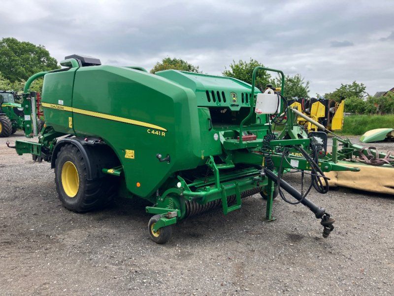 John Deere C441R