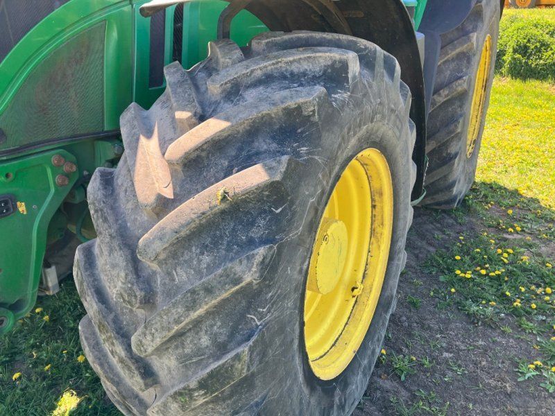 John Deere 6250R