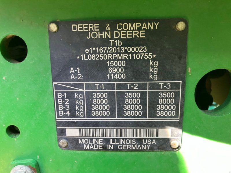 John Deere 6250R