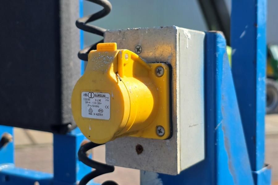 Genie GS2632 Electric, 10m Working Height, 227kg Capacit