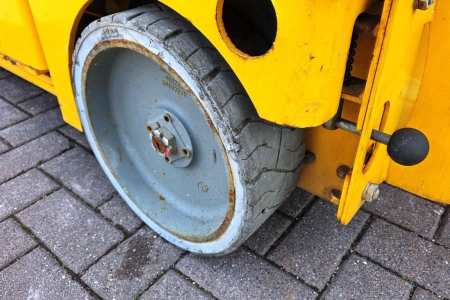 Haulotte Compact 10N Electric, 10m Working Height, 230kg Ca