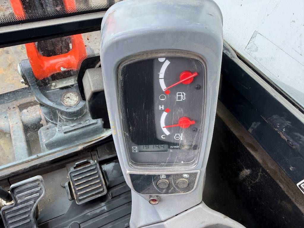 Kubota KX027-4 - Hammer Lines / Quick Coupler