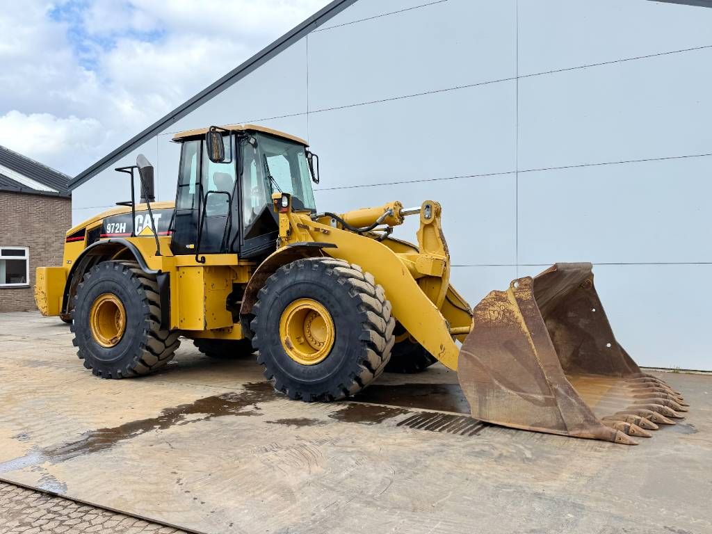 CAT 972H - Good Tyres / Quick Coupler