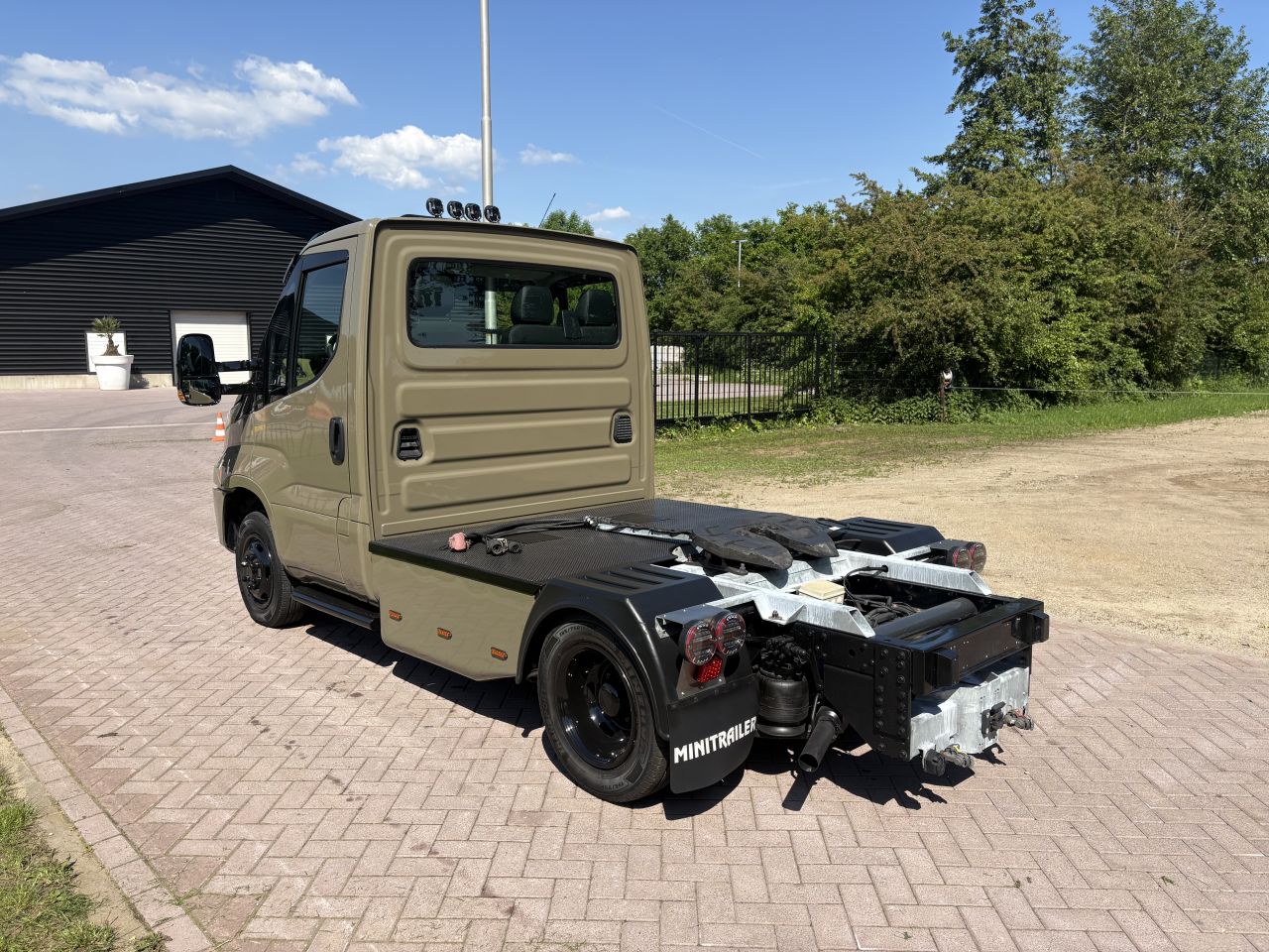 Be trekker Iveco Daily 40C18 Hi Matic automaat euro 6 (105.900KM