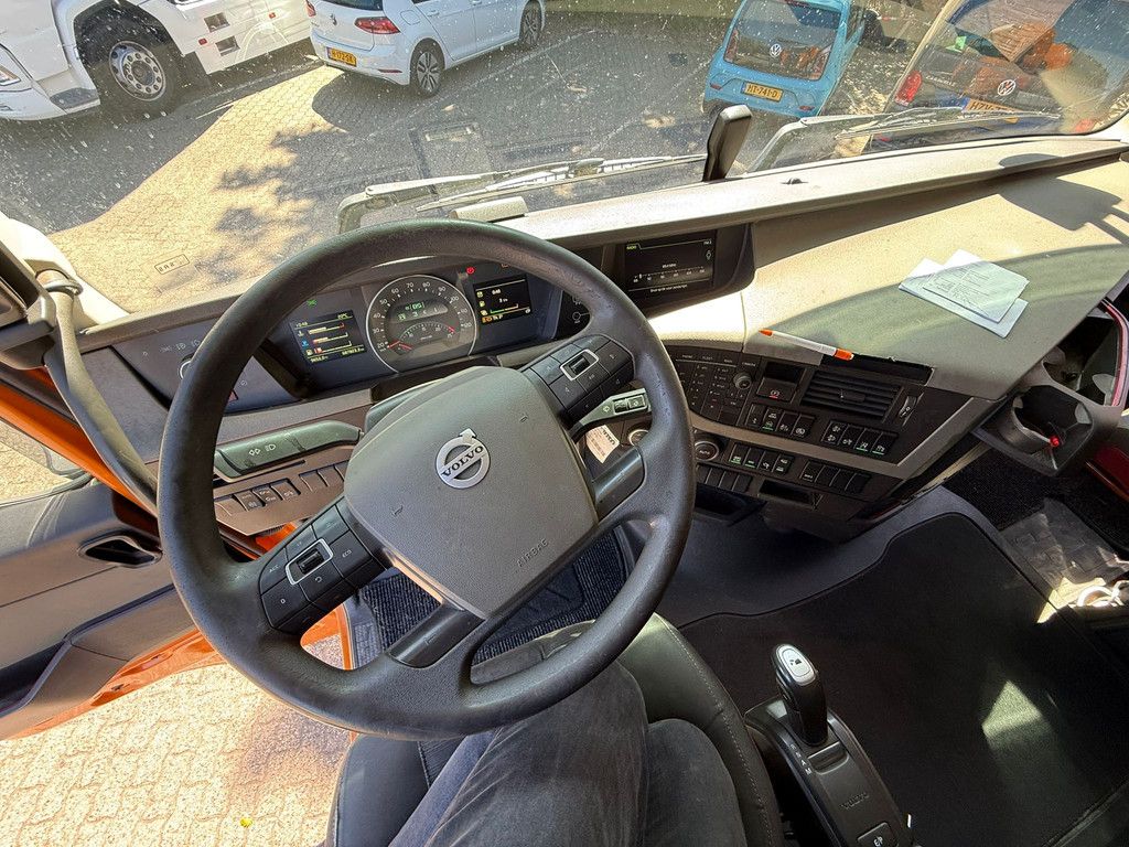 Volvo FH 500 Hydraulic Standairco Work Remote NL Truck 8.5T Vooras