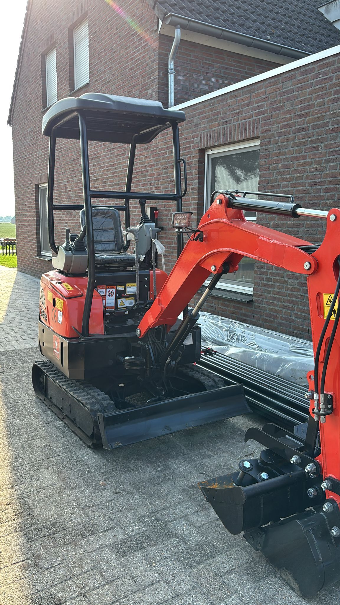 Minigraafmachine minigraver KNT18 Kingway knickarm joystick
