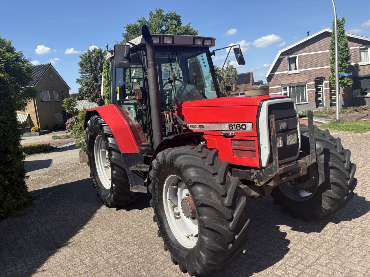 Massey Ferguson 6160