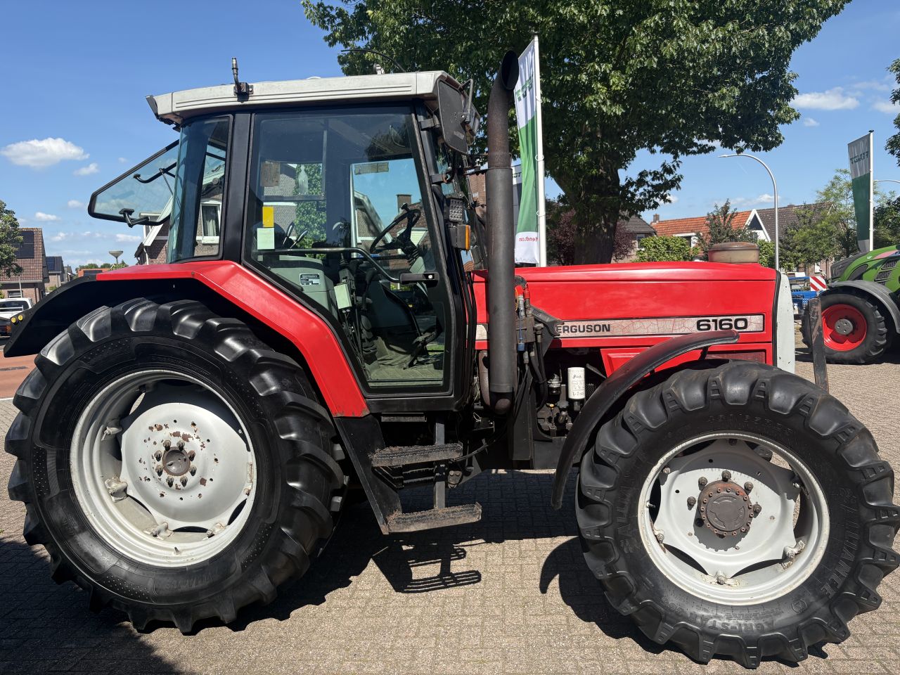 Massey Ferguson 6160