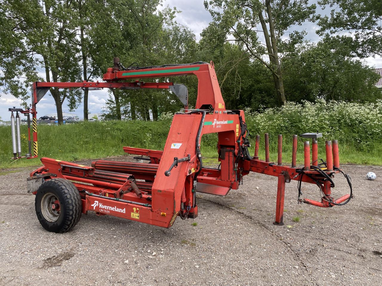 KVERNELAND 7655 vierkante balenwikkelaar