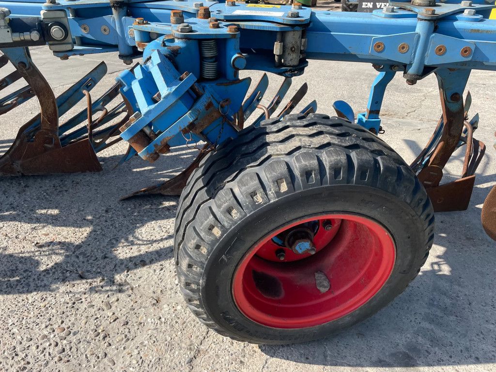 Lemken 8v 5 n 100 juwel 8 ploeg