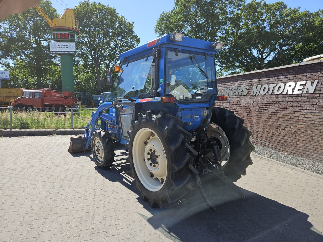 Iseki TA527DT minitractor 50 pk met afneembare voorlader
