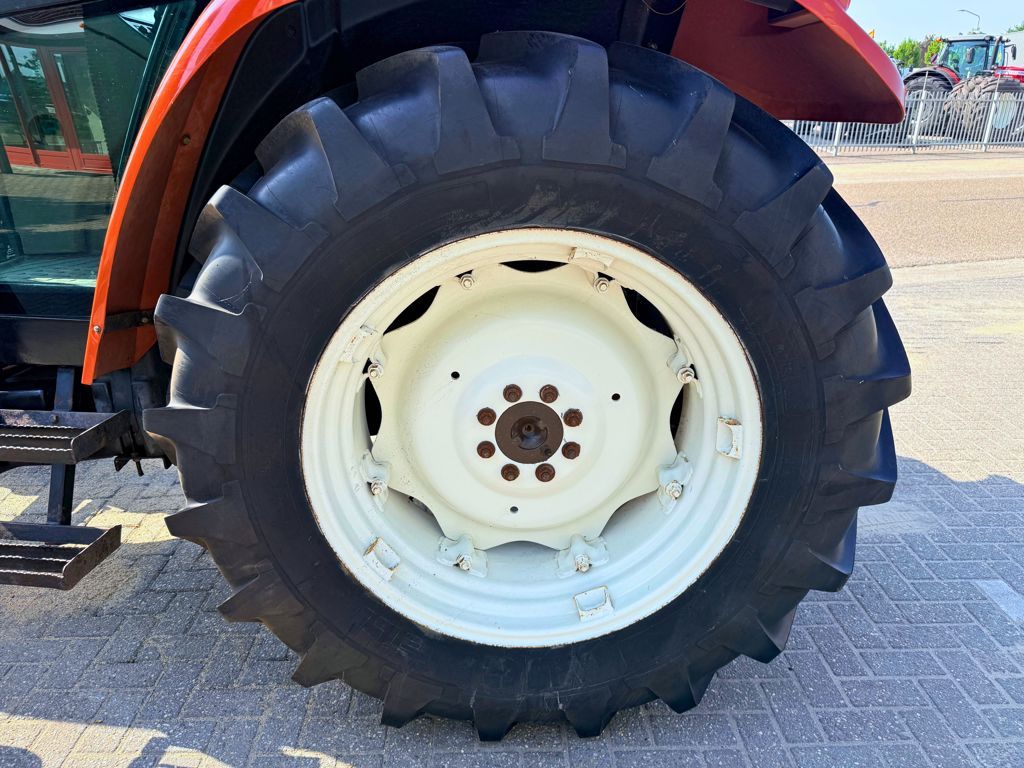 New Holland -Fiat L85 4WD DT