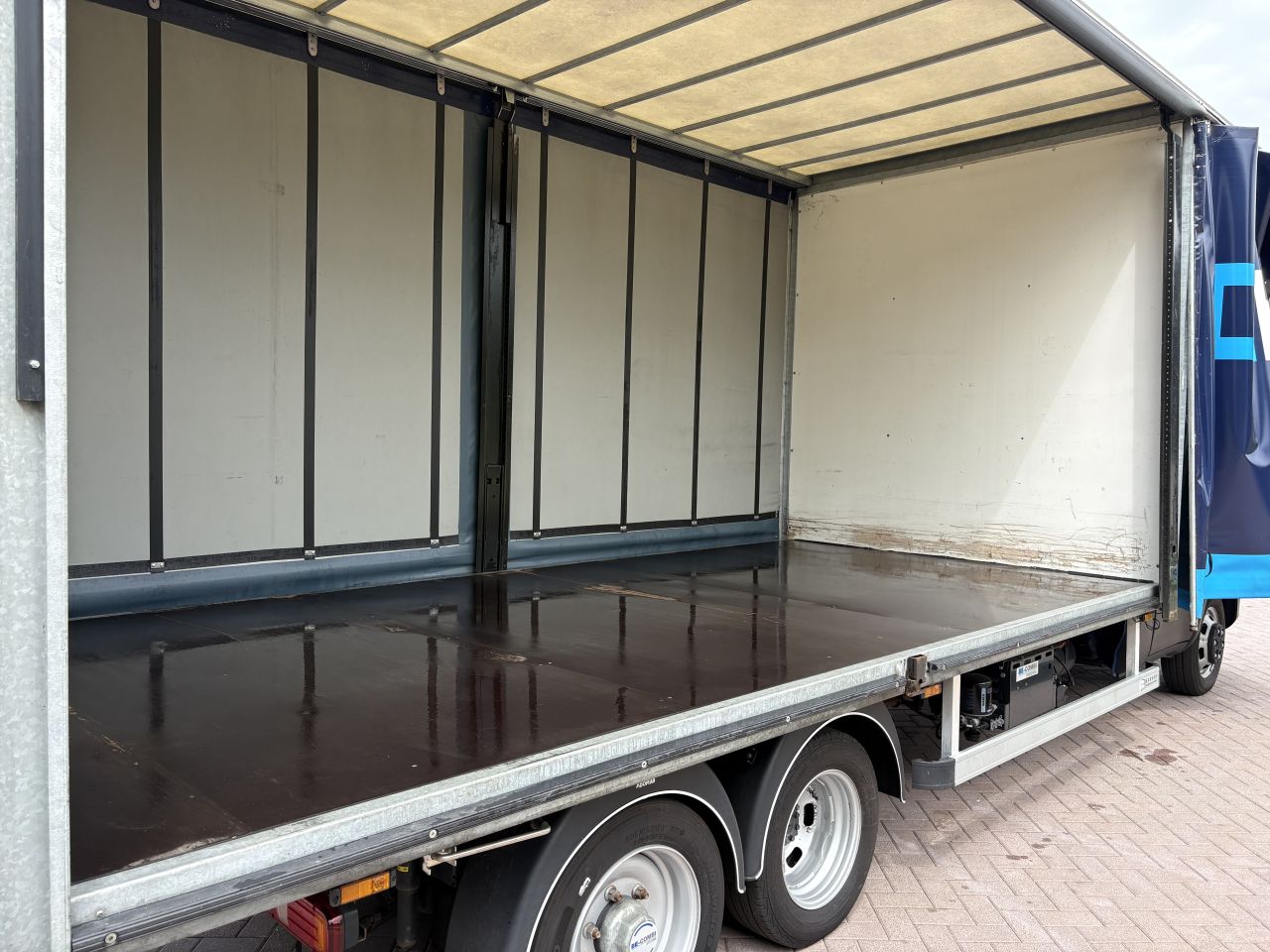 IVECO Daily 40C18 schuifzeilen Clixtar 7 TON N1 BE-COMBI