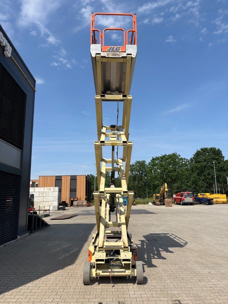 JLG 2646 ES