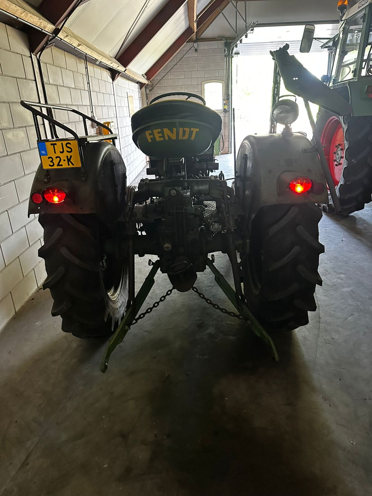 Fendt Farmer 1 met hefinrichting en maaibalk