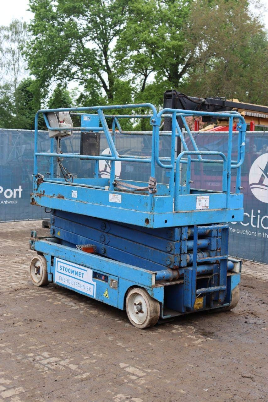 Schaarhoogwerker Upright X26 Elektrisch 9.9m