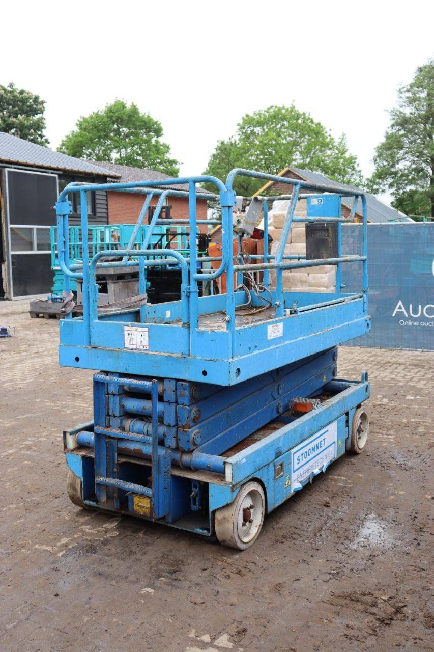 Schaarhoogwerker Upright X26 Elektrisch 9.9m