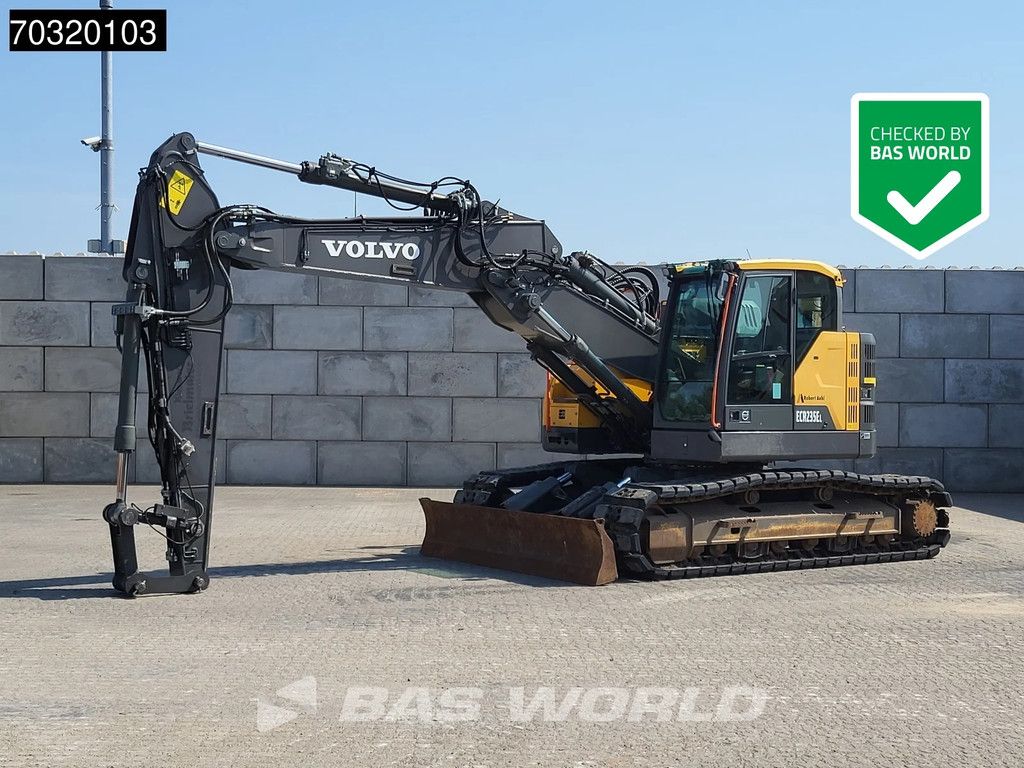 Volvo ECR235 E L