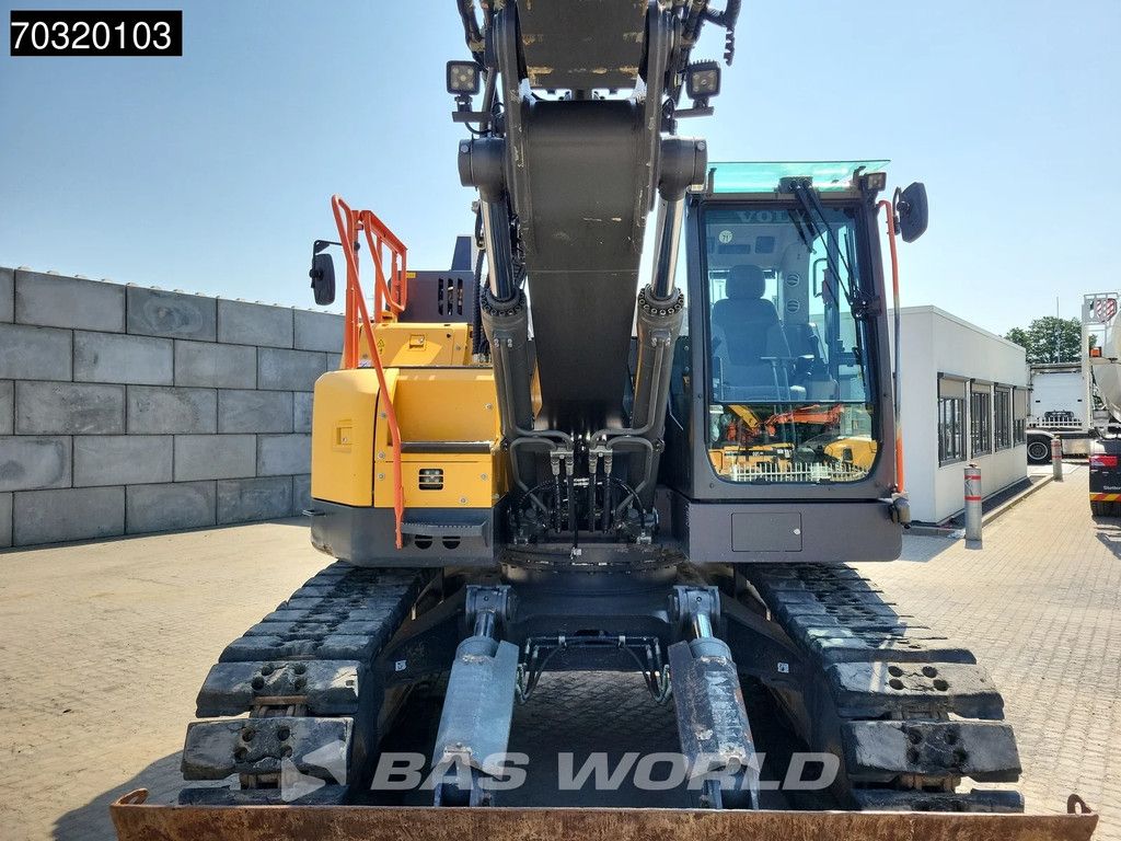 Volvo ECR235 E L