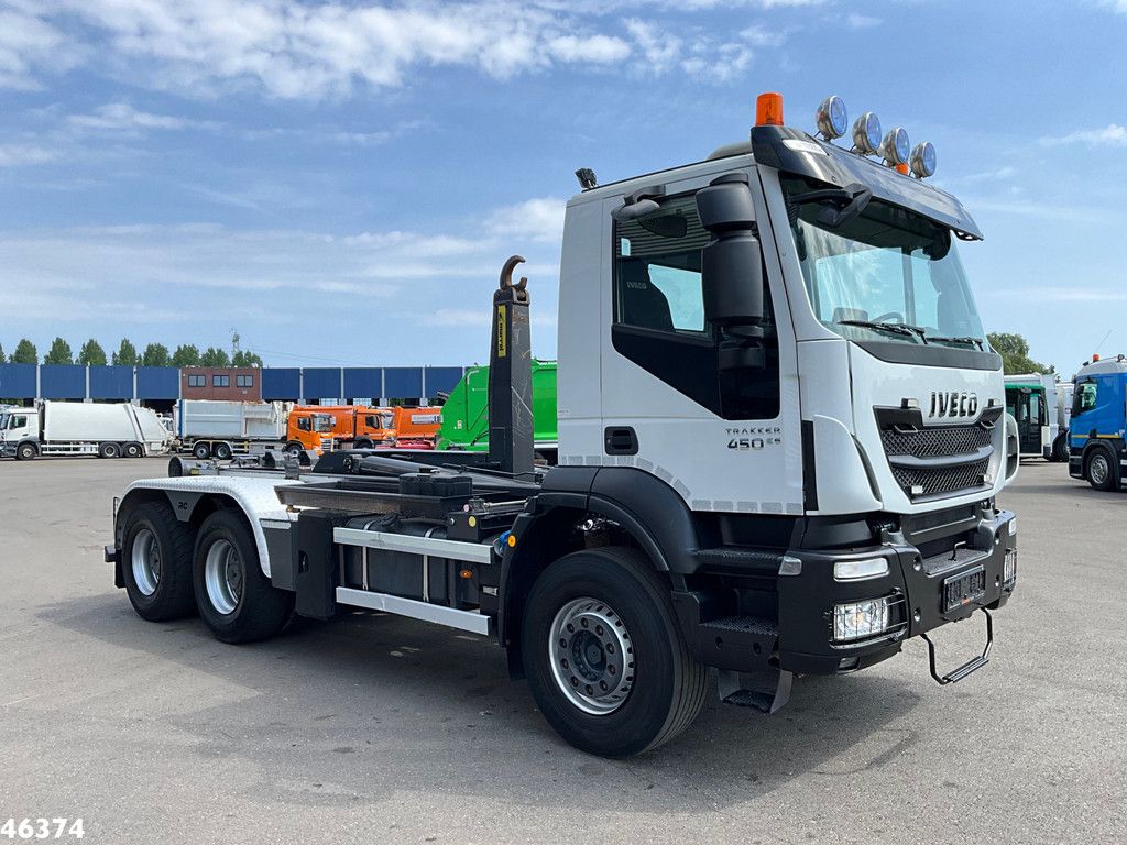 Iveco Trakker AD260T45 6x4 Euro 6 Full steel Just 213.482 km!
