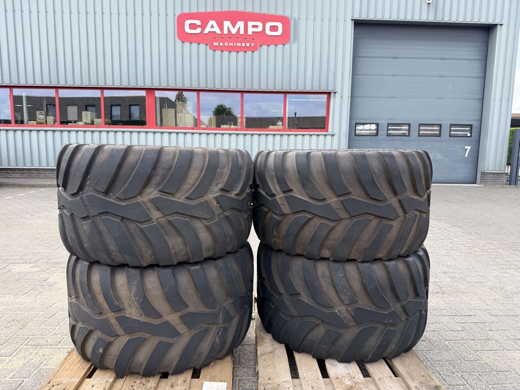 Vredestein 520/50R17 Flotation Trac met Velg