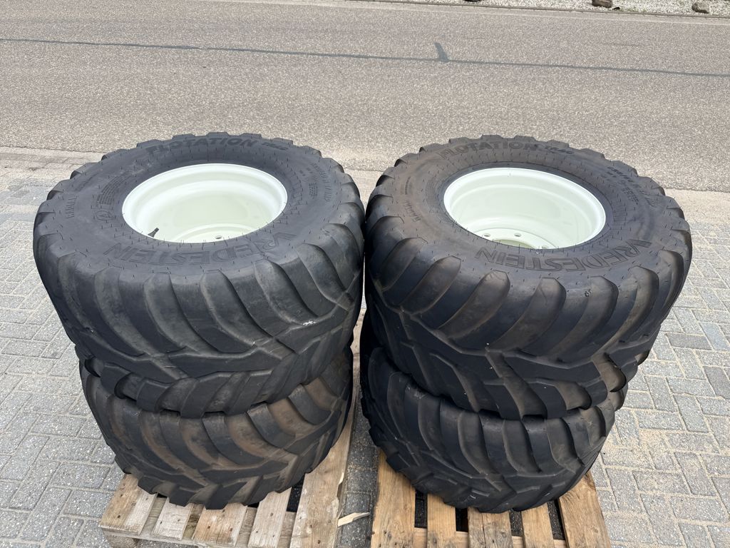 Vredestein 520/50R17 Flotation Trac met Velg