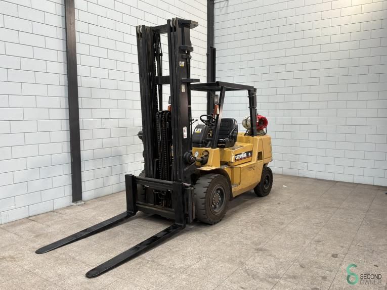 Gabelstapler Diesel Caterpillar GP45K 2005